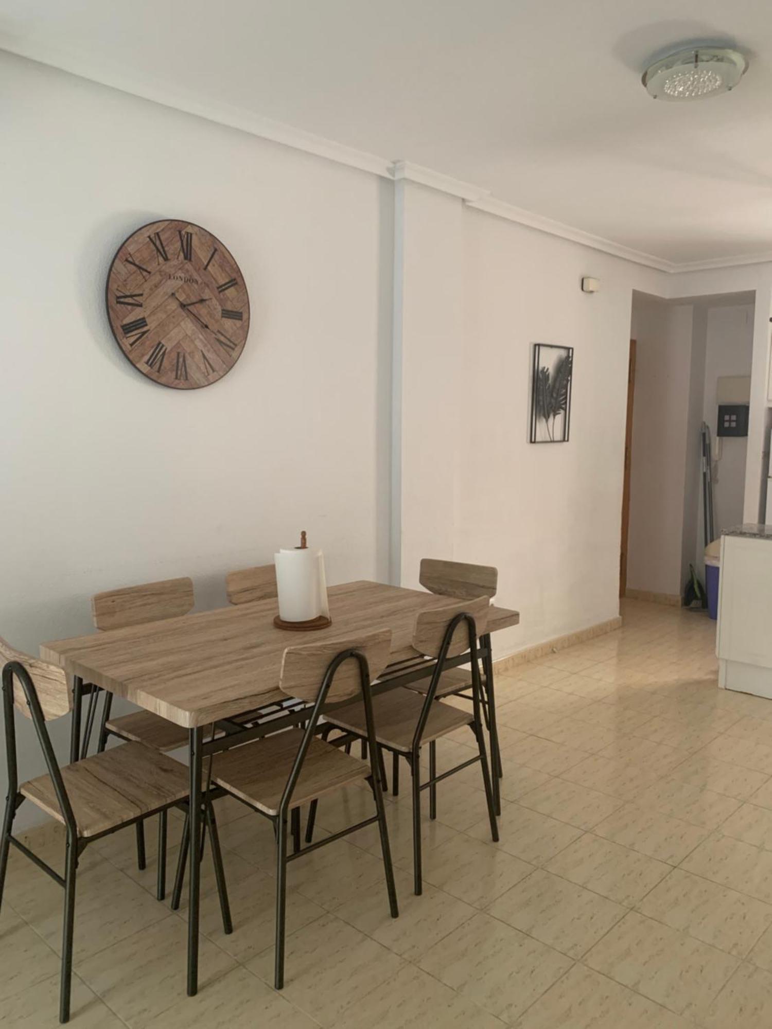 Tres Beau T4 Torrevieja Renove Et Moderne Apartment Exterior photo